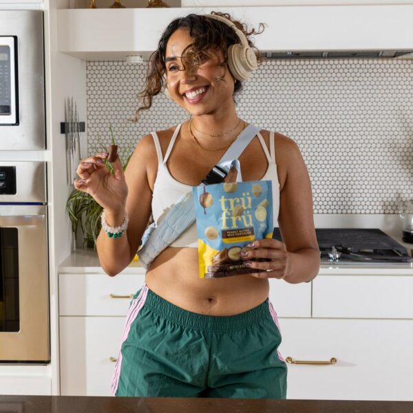 7-frozen-bananapbmilk-8oz-lifestyle1